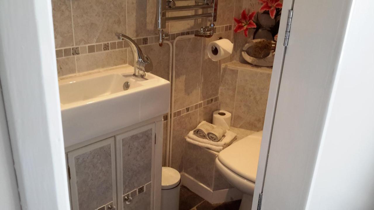 Keresen B&B Уейдбридж Екстериор снимка
